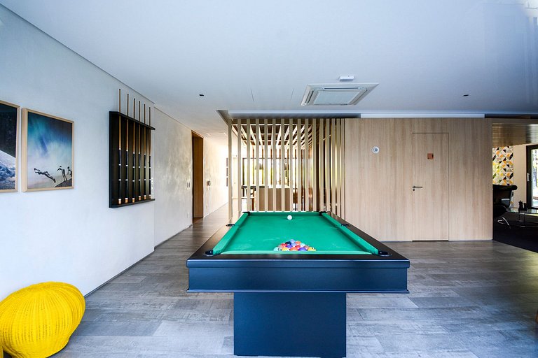 Penthouse Studio With City View By BnbHost