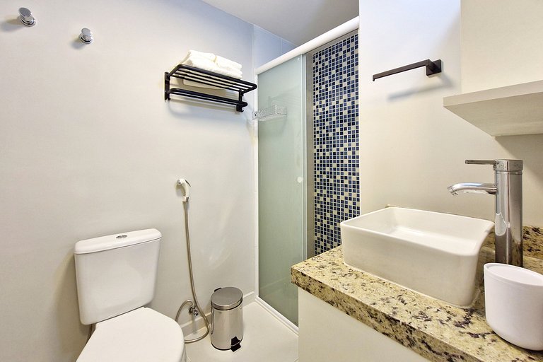 Saint Paul Design Apartment by BnbHost