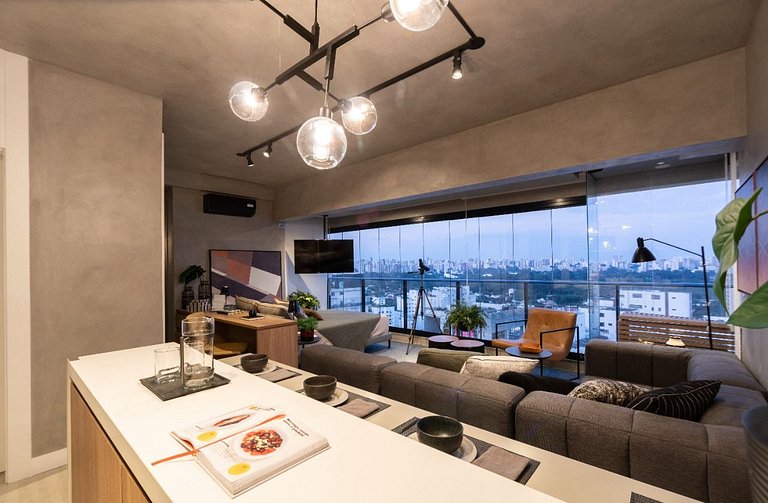 Penthouse Studio With City View By BnbHost