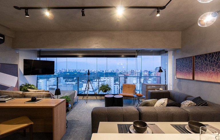 Penthouse Studio With City View By BnbHost