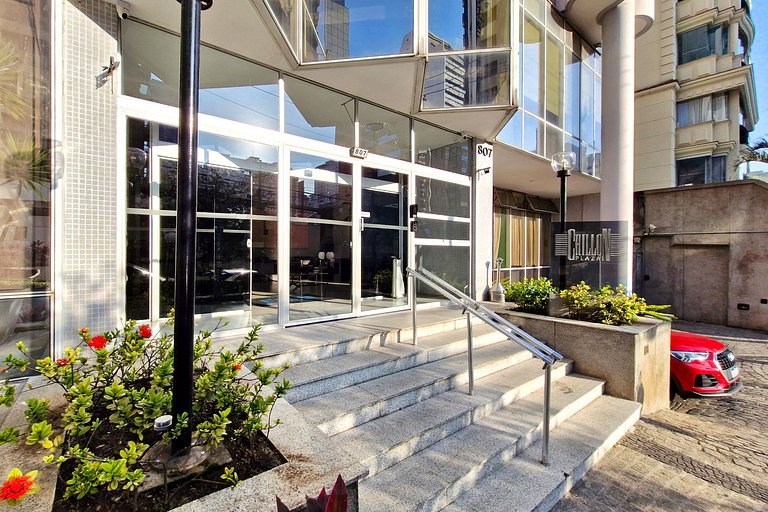 Crillon Plaza Apartments By Bnbhost
