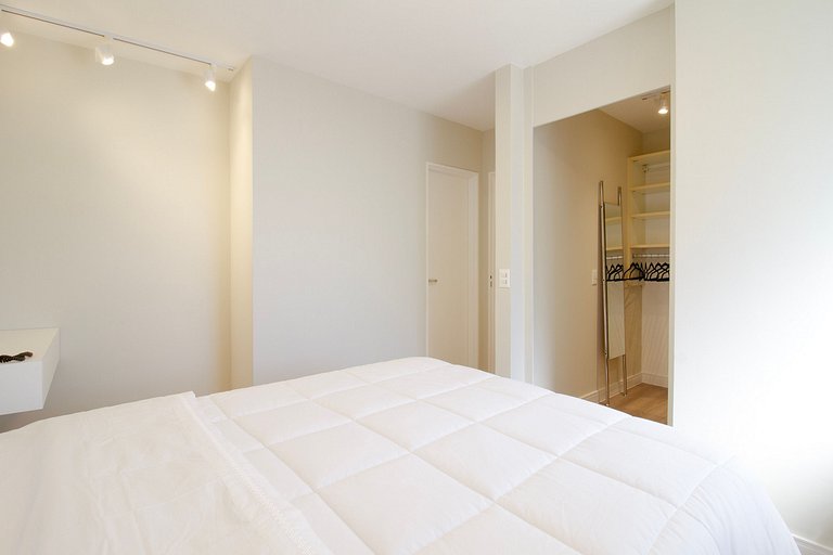 Crillon Plaza Apartments By Bnbhost