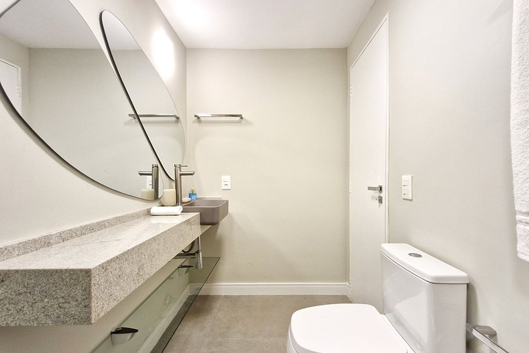 Crillon Plaza Apartments By Bnbhost