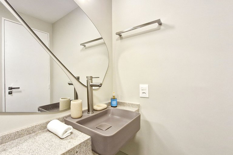 Crillon Plaza Apartments By Bnbhost