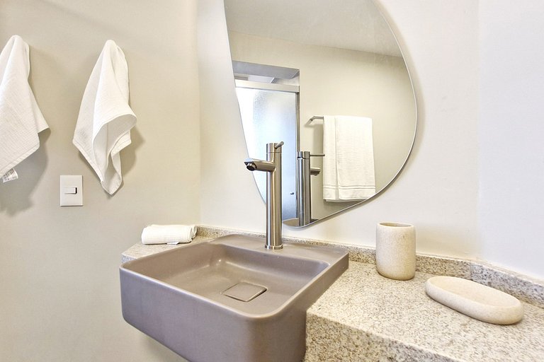 Crillon Plaza Apartments By Bnbhost